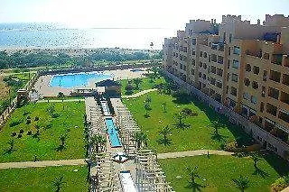 Leo Alcaudon-alcaravan Hotel 4*